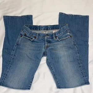 Vintage boot cut Lucky Brand blue jeans. Size 0.